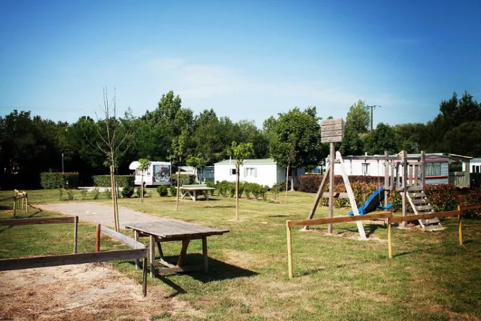 Camping - Sainte-Foy - Pays de Loire - Au Pré de l'Etang