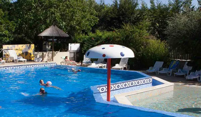 Camping - Monceaux-sur-Dordogne - Limousin - Au Soleil d'Oc