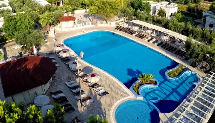 Camping - Monte Sant'Angelo - Pouilles - Baia del Monaco