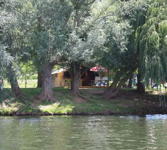 Camping - Anglars-Juillac - Midi-Pyrénées - Base Nautique Floiras