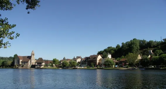 Camping - Beaulieu-sur-Dordogne - Limousin - Beaulieu sur Dordogne