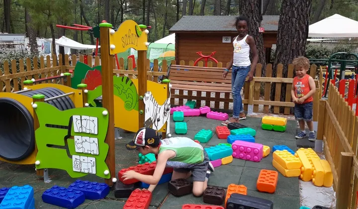 Camping - Joyeuse - Rhône-Alpes - Bois Simonet