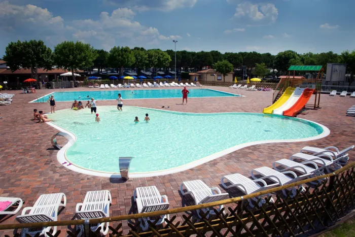 Camping - Peschiera del Garda - Vénétie - Campeggio del Garda