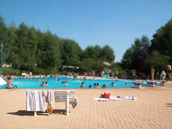 Camping - Saint-Just-en-Chevalet - Rhône-Alpes - Camping Le Verdillé