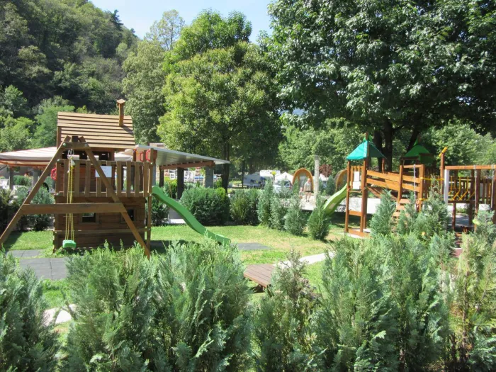 Camping - Losone - Tessin - Camping Melezza
