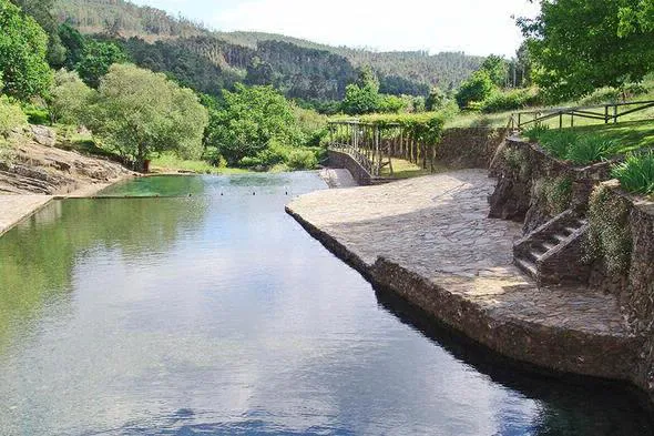 Camping - Castanheira de Pera - Centro - Camping O Moínho