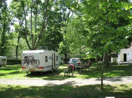 Camping - Santa Ovaia - Centro - Camping Ponte das Três Entradas