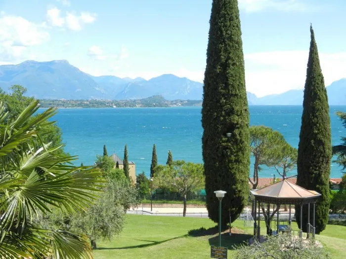 Camping - Desenzano del Garda - Lombardie - Village Desenzano