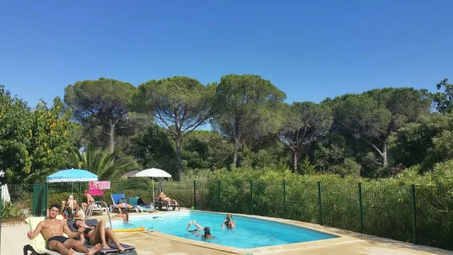 Camping - Roquebrune-sur Argens - Provence-Alpes-Côte d'Azur - Camping de Parpaillon