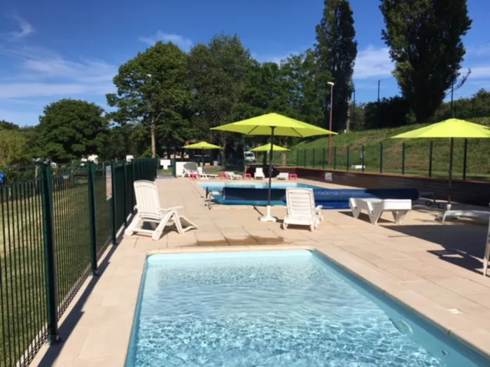Camping - Châtel-Guyon - Auvergne - Camping de la Croze