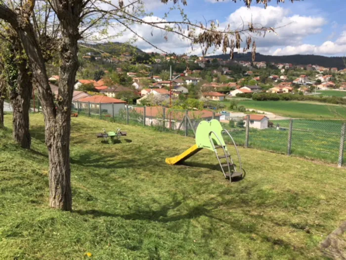 Camping - Châtel-Guyon - Auvergne - Camping de la Croze