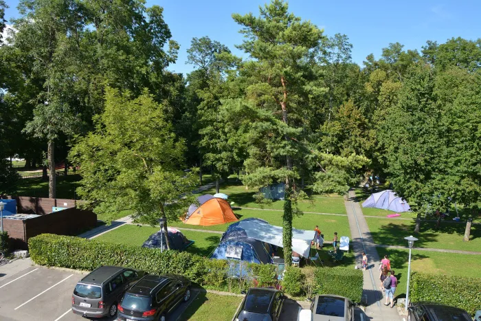 Camping - Marin-Epagnier - Espace Mittelland - Camping de la Tène