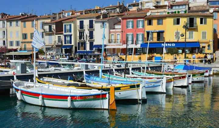 Camping - Aubagne - Provence-Alpes-Côte d'Azur - Youcamp Village