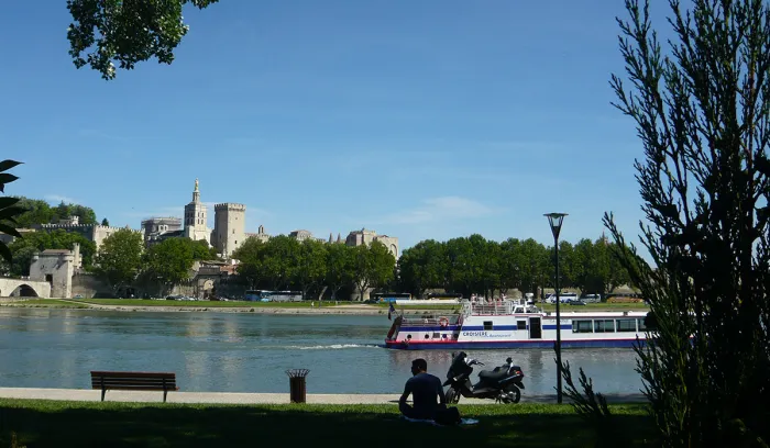 Camping - Avignon - Provence-Alpes-Côte d'Azur - Camping du Pont d'Avignon