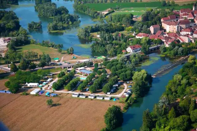 Camping - Marnay - Franche-Comté - Camping du Vert Lagon Woka Loisirs