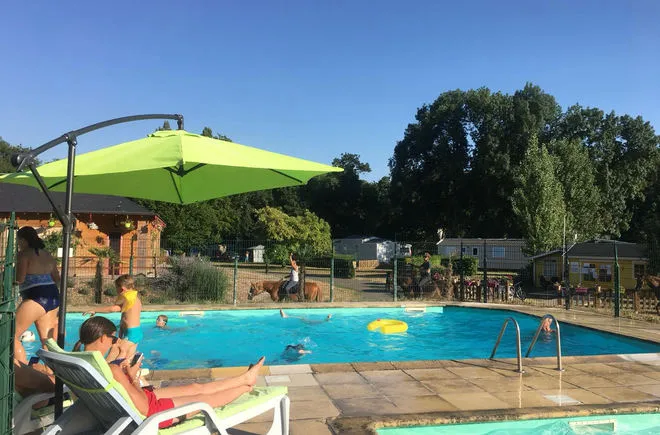 Camping - La Chartre-sur-le-Loir - Pays de Loire - Camping du Vieux Moulin