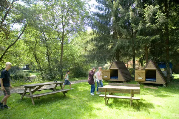 Camping - Comblain-La-Tour - Liège - Camping le Rocher de la Vierge