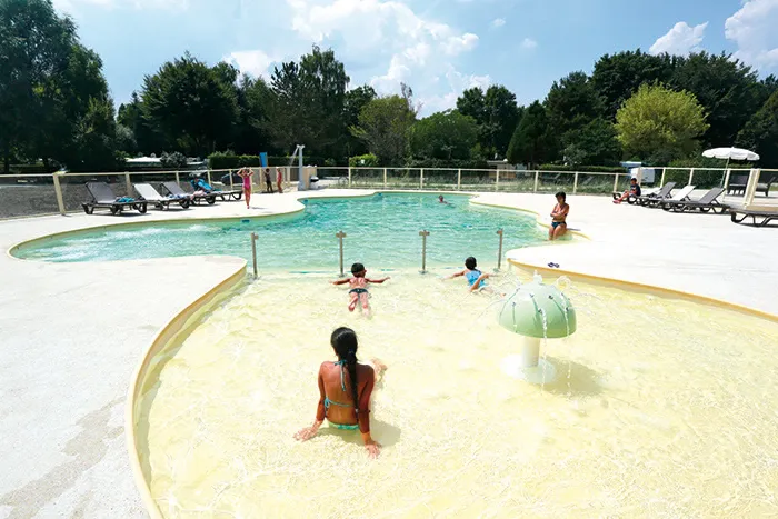 Camping - La Genevraye - Ile de France - Caravaning Le Parc Du Gue