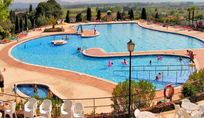 Camping - Estartit - Costa Brava - Castell Montgri