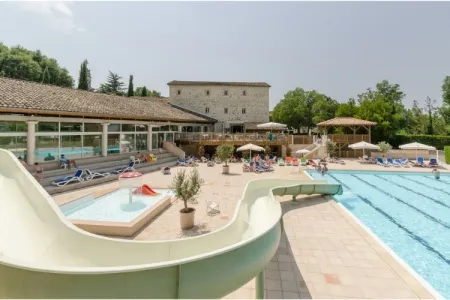 Camping - Allegre les Fumades - Languedoc-Roussillon - Château de Boisson