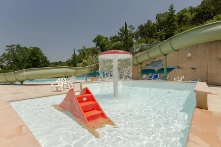 Camping - Allegre les Fumades - Languedoc-Roussillon - Château de Boisson