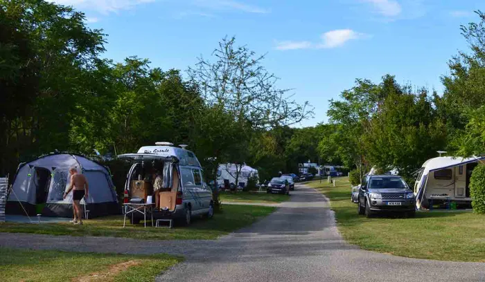 Camping - Carlucet - Midi-Pyrénées - Château de Lacomté Country Club