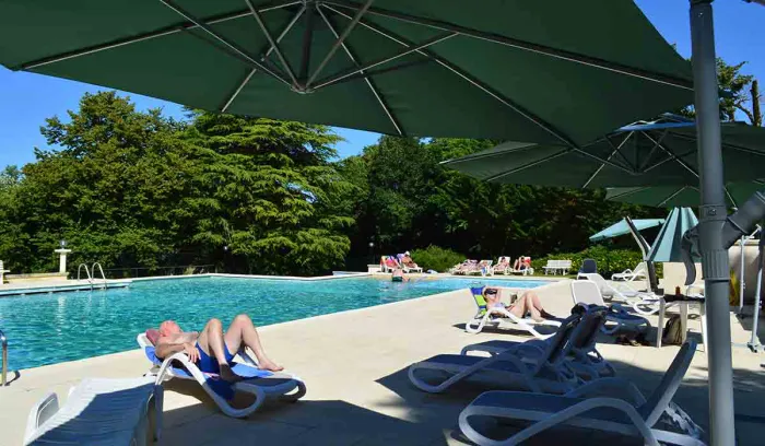 Camping - Carlucet - Midi-Pyrénées - Château de Lacomté Country Club