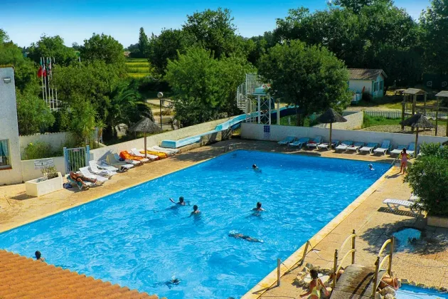 Camping - Albaron sur Arles - Provence-Alpes-Côte d'Azur - Crin Blanc