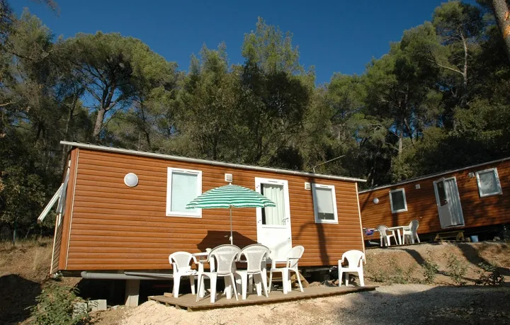 Camping - La Seyne-sur-Mer - Provence-Alpes-Côte d'Azur - Domaine Résidentiel de plein-air La Forêt de Janas
