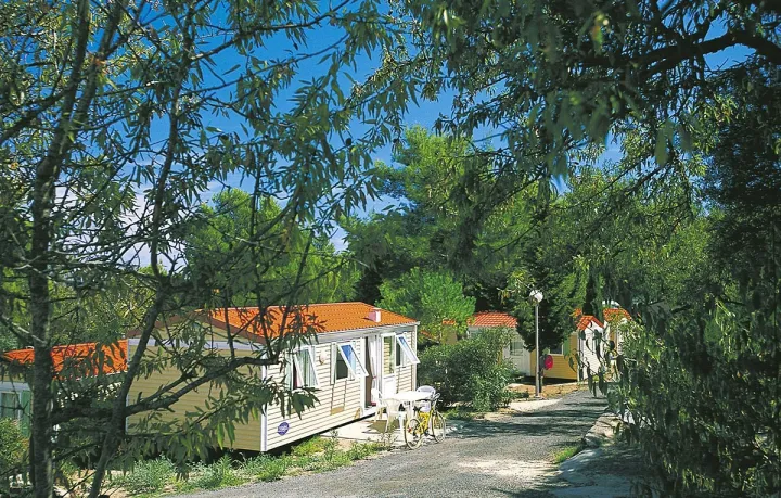 Camping - Agde - Languedoc-Roussillon - Domaine Résidentiel de plein-air La Pinède