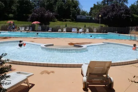 Camping - Le Monastère - Midi-Pyrénées - Domaine de Combelles
