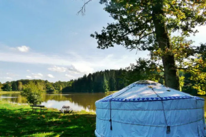 Camping - Condat-en-Combraille - Auvergne - Domaine du Balbuzard
