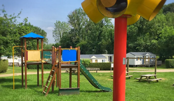 Camping - La Calotterie - Nord-Pas de Calais - Domaine du Blanc Pignon