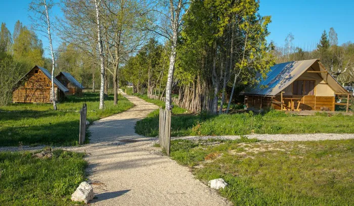 Camping - Montferrat - Rhône-Alpes - Détente et Clapotis