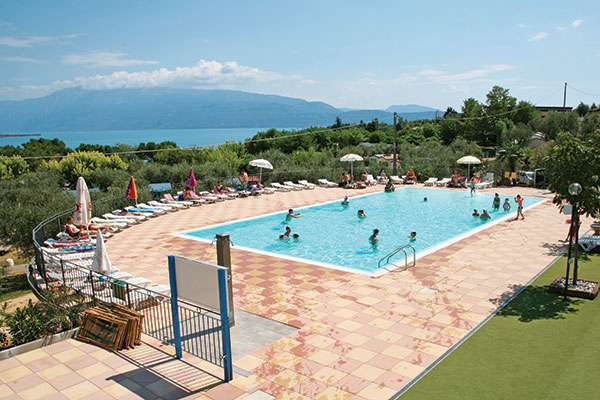 Superdeal Camping -San Felice del Benaco - Lombardie - Eden - dès dès 336 € pour 7 nuits la semaine | 2714 Superdeal Camping -San Felice del Benaco - Lombardie - Eden - dès dès 336 € pour 7 nuits la semaine | 2714