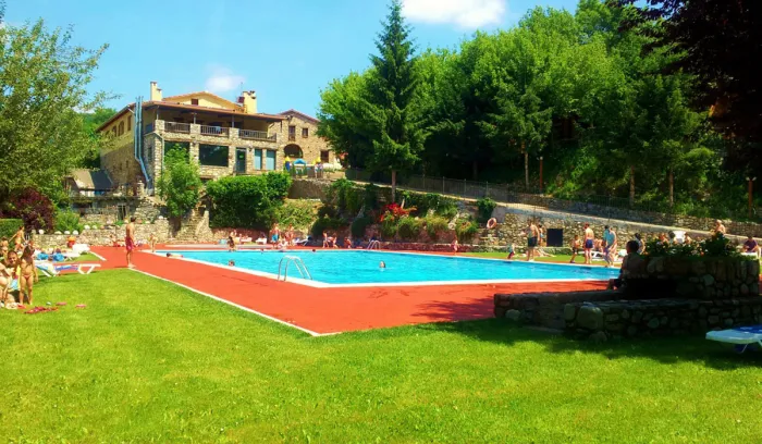 Camping - Sant Pau de Segúries - Catalogne - Els Roures