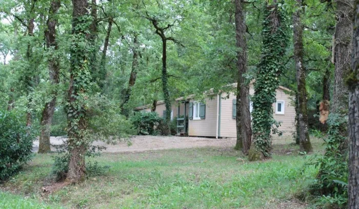 Camping - Chauffour-sur-Vell - Limousin - Au Bois Dormant
