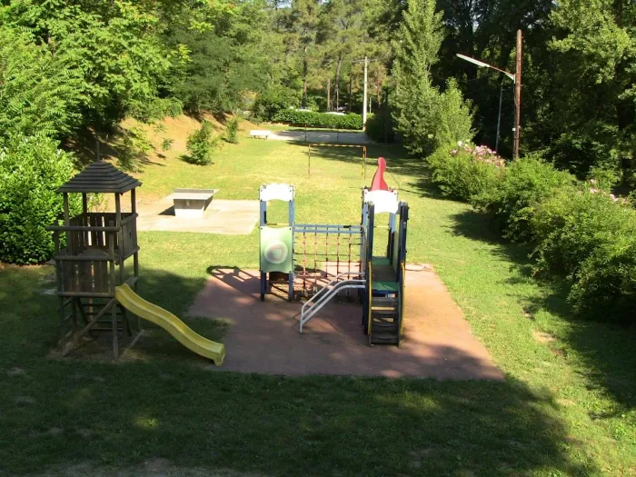 Camping - Branoux-les-Taillades - Languedoc-Roussillon - Font de Merle