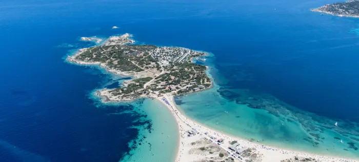 Camping - Palau - Sardaigne - Isola dei Gabbiani - land of water