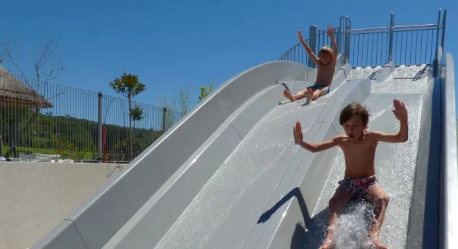 Camping - Vallon-Pont-d'Arc - Rhône-Alpes - L'Esquiras