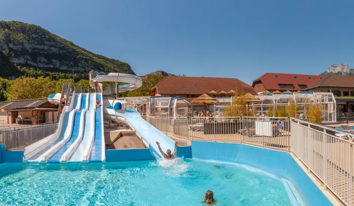 Camping - Lathuile - Rhône-Alpes - L'Idéal