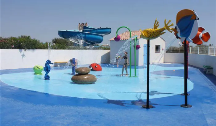 Camping - Saintes-Maries-de-la-Mer - Provence-Alpes-Côte d'Azur - La Brise