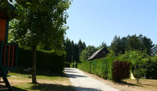 Camping - Moux-en-Morvan - Bourgogne - La Cabane Verte