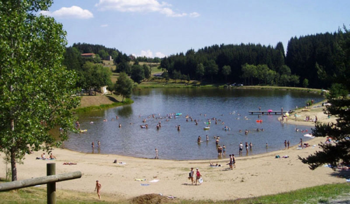 Camping Piscine Haute Loire - 16 - campings