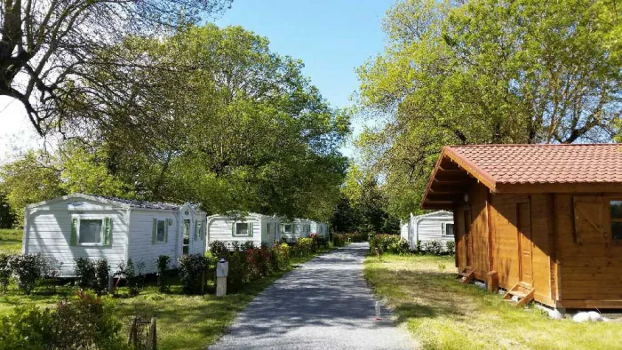 Camping - Arces - Poitou-Charentes - La Cle Des Champs