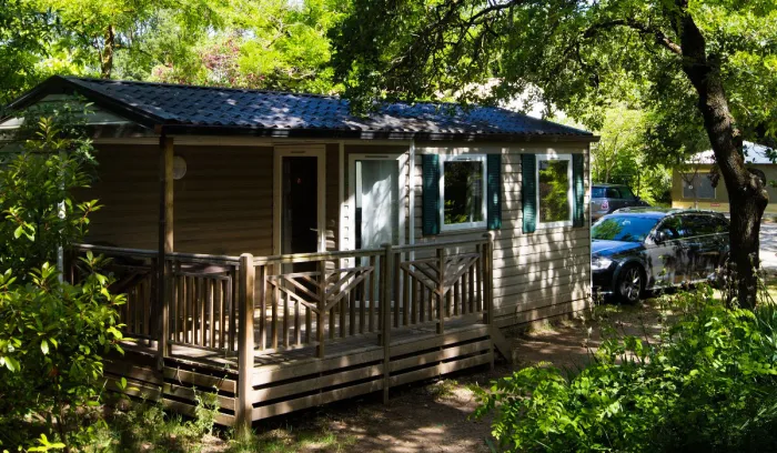 Camping - Valréas - Provence-Alpes-Côte d'Azur - La Coronne