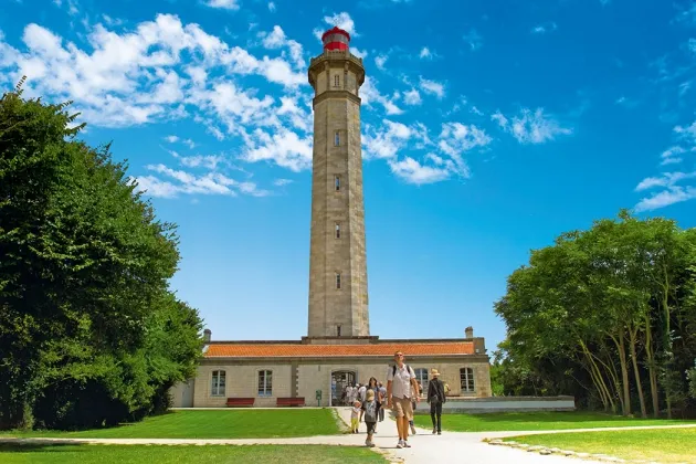 Camping - Saint-Clément-des-Baleines - Poitou-Charentes - La Côte Sauvage