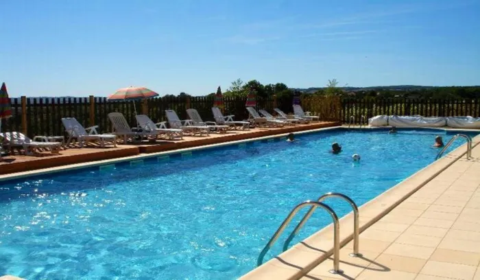Camping - Peyrignac - Aquitaine - La Garenne