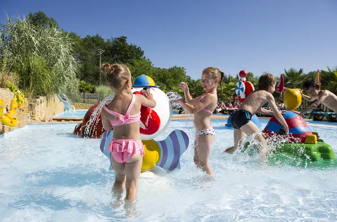 Camping - Le Bugue - Aquitaine - La Linotte