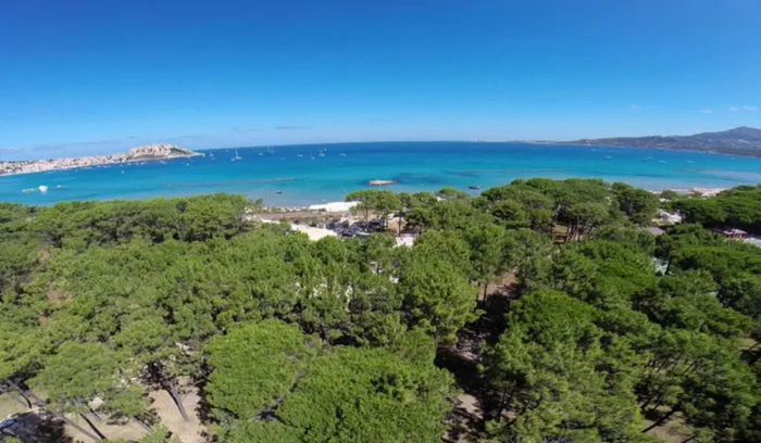 Camping La Pinède